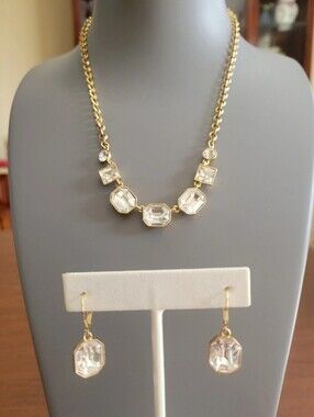 GIVENCHY VTG Gold Tone Crystal Designer Pierced Earrings & Necklace Set  NEW!!!